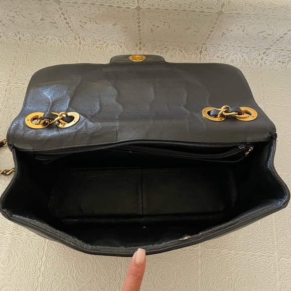 RARE Caviar Chanel Jumbo XL CC Single Flap Vintage Caviar - Picture 12 of 17